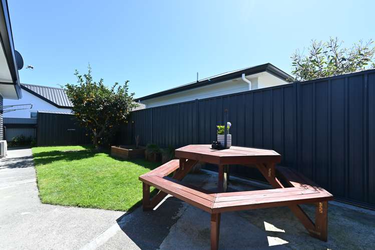 27 Warwick Crescent Taradale_15