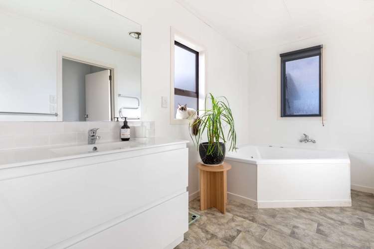 694 Thornton Road Thornton_18