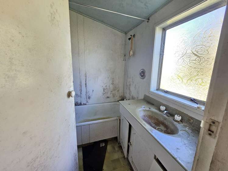 70 Fox Street Cobden_5