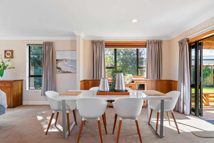 5 Margaret Place Lytton West_5
