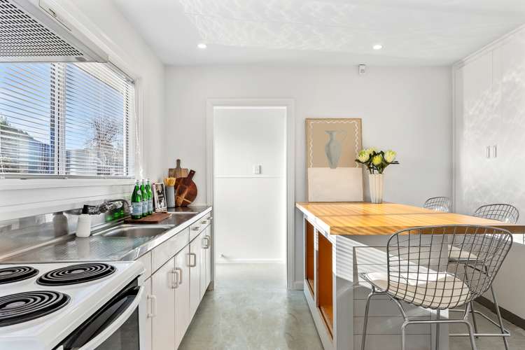 863 Ferry Road Woolston_6