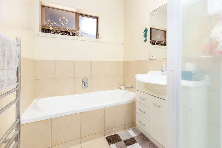 32 Lawrie Avenue Pukekohe_10