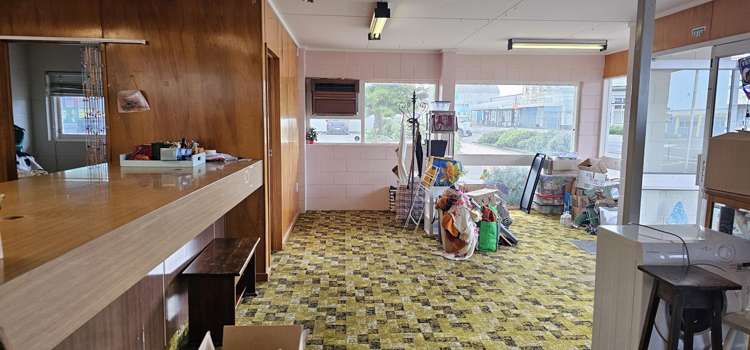 85 Egmont Street Patea_9