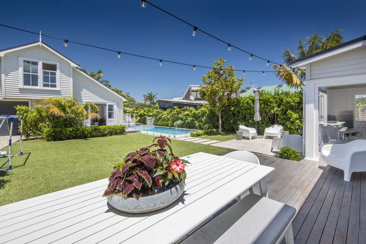 25 Mozeley Avenue Devonport_13