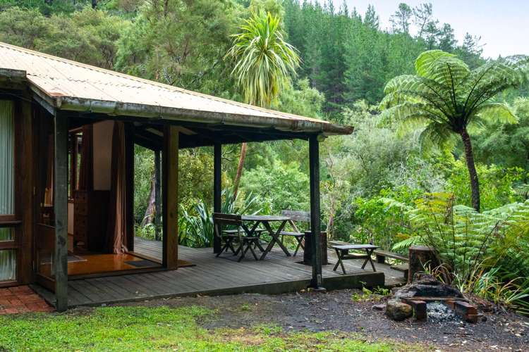 99 Elmslie Road Pinehaven_21