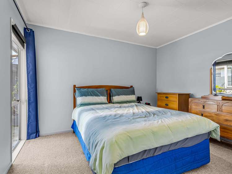 6 Gipps Place Tamatea_11