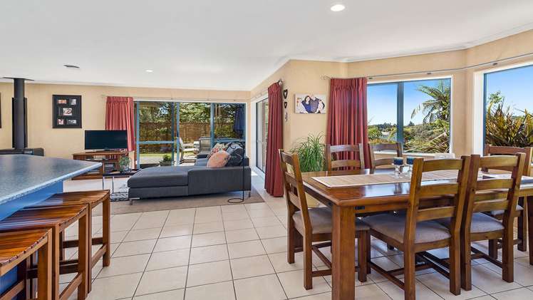 59 Oxford Road Lake Rotoma_6