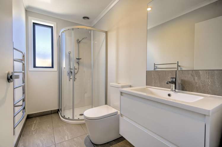 53 Waruhia Crescent Rototuna North_7