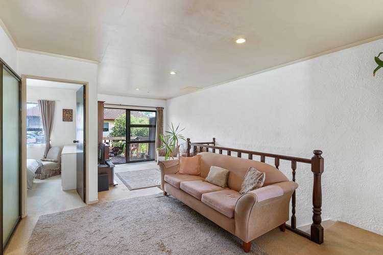 2/12 Sherie Place Howick_17