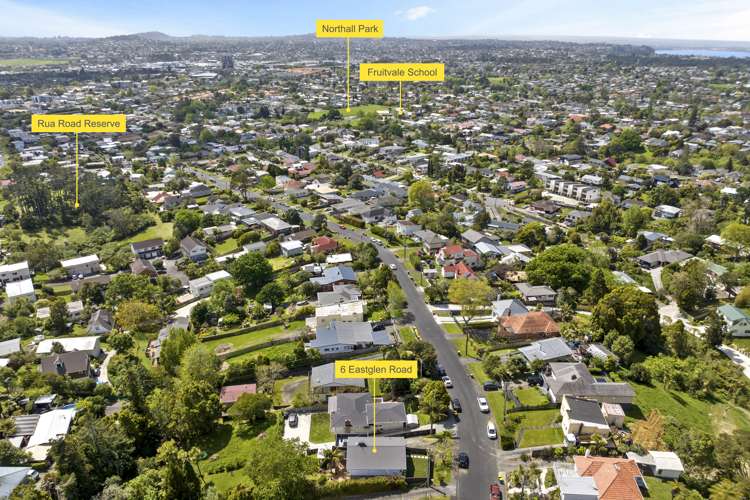 6 Eastglen Road Glen Eden_19