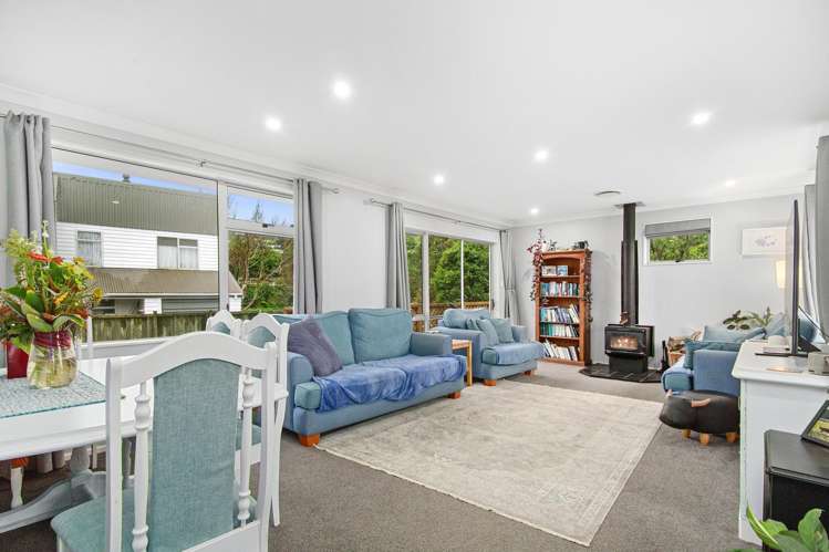 202 Dowse Drive Maungaraki_6