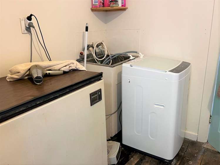 119 Main Road Blackball_15