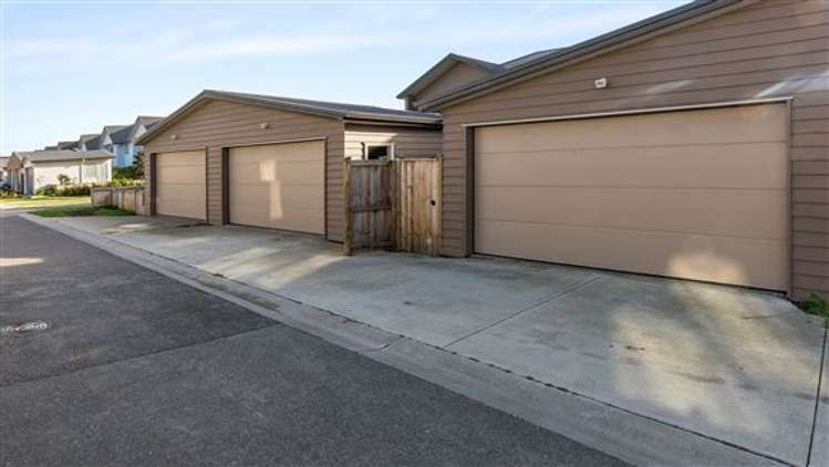 40 Pencaitland Drive Flat Bush_16