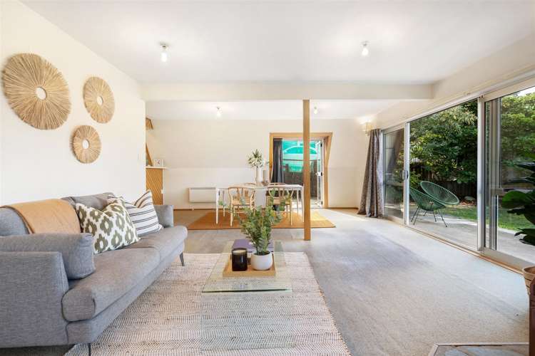 5 Avalon Crescent Fernhill/Sunshine Bay_11