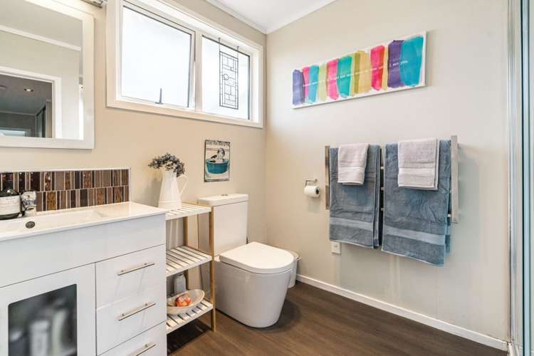 1/9 Mayburn Road Te Atatu Peninsula_13