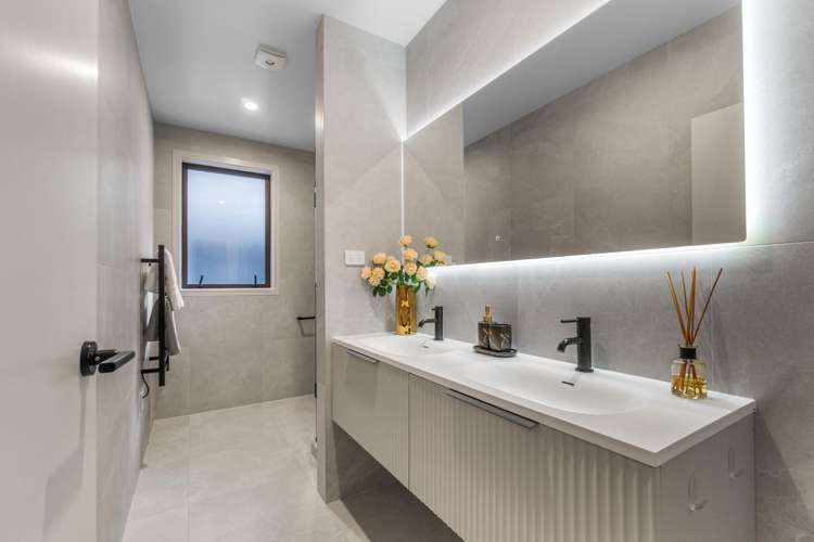 201C Hurstmere Road Takapuna_17