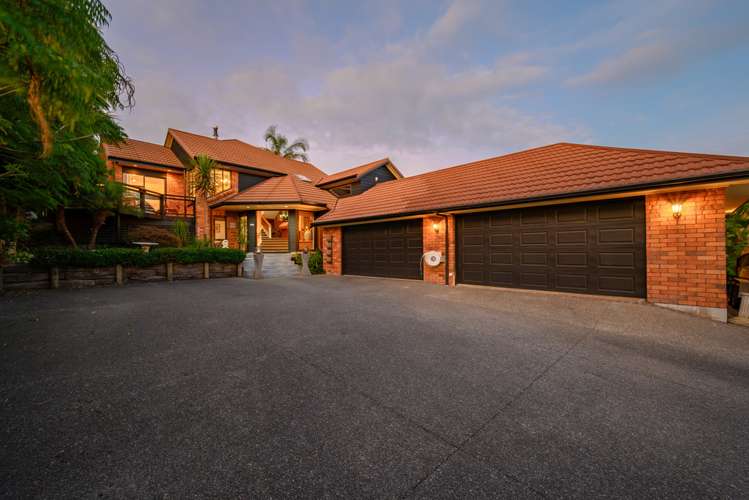 54 Beach Road Mellons Bay_1