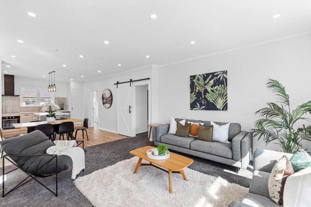 44 Palmer Crescent Silverstream_2