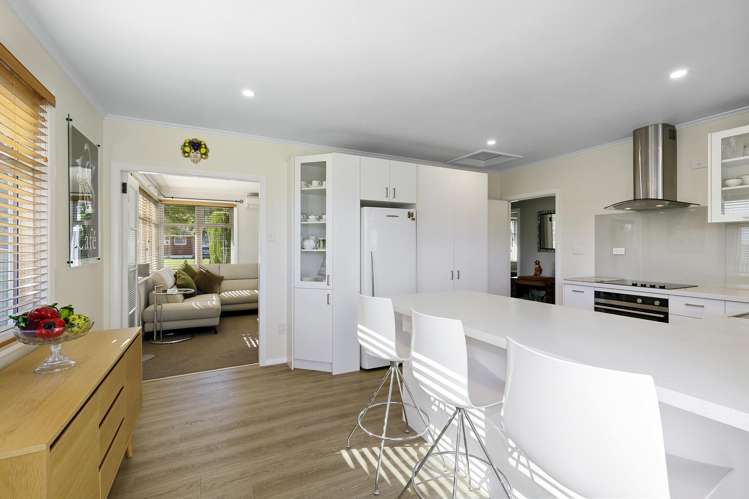 49 Chapman Crescent Naenae_5