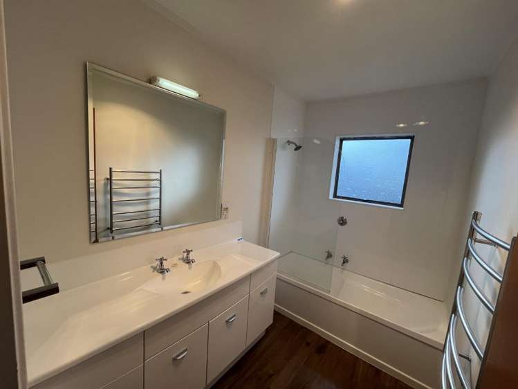 34 Wallace Place Westown_16