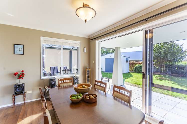 2 Ennisclare Place Waipukurau and Surrounds_12