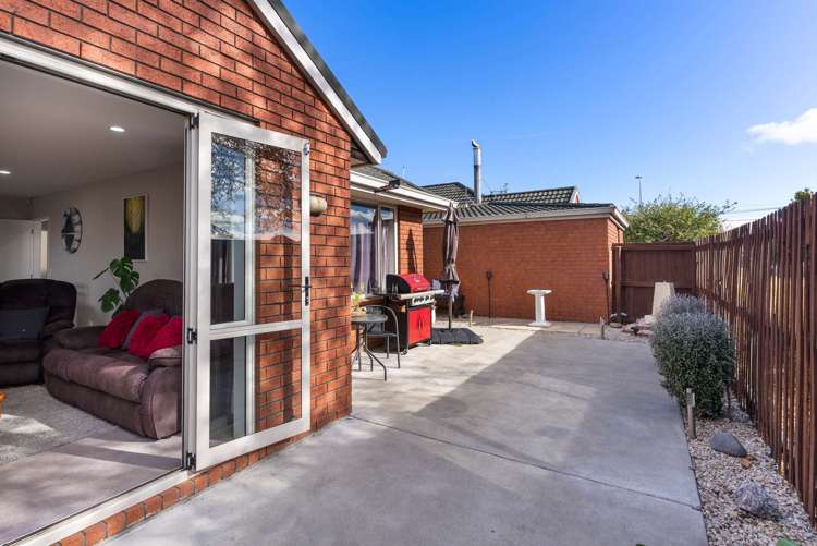 2/20 Braddon Street Addington_2