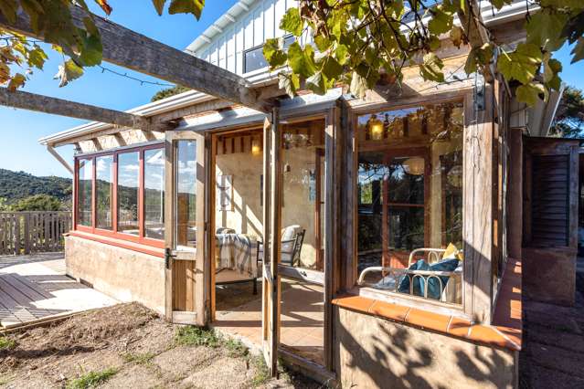 175 Orapiu Road Waiheke Island_2