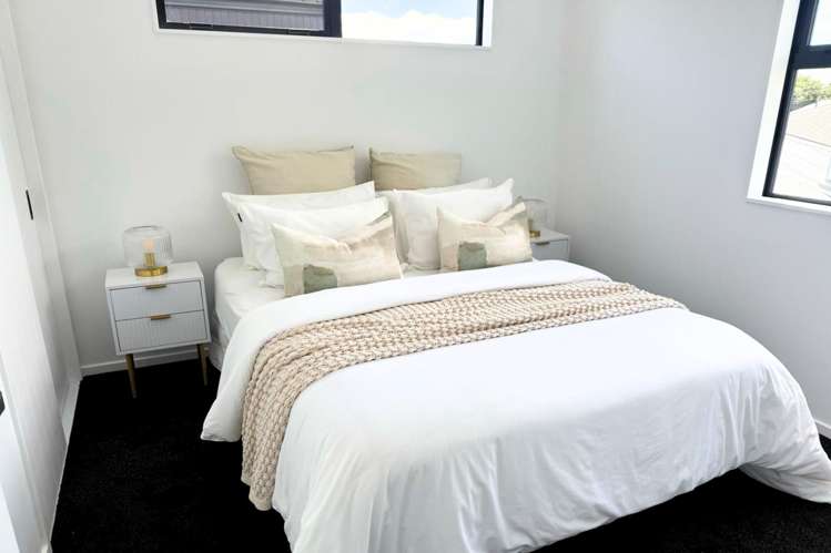 1/37 Wildberry Street Woolston_6