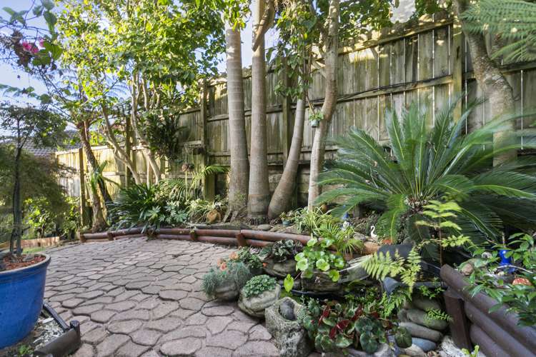 2/23 Gwenand Place Botany Downs_17