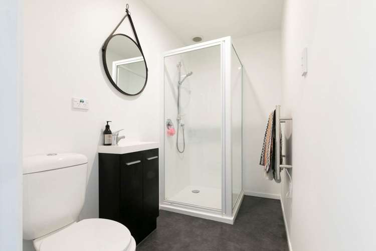 1 Beverly Place New Lynn_14