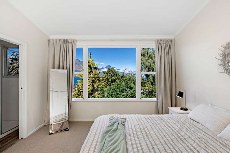 7 Salmond Place Queenstown_13