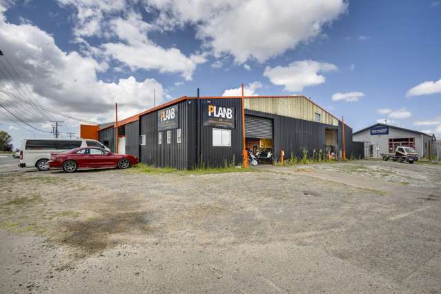 1 Hazelwood Street and 7 Chatham Road Flaxmere_2