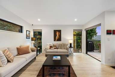 112B Coates Avenue_3