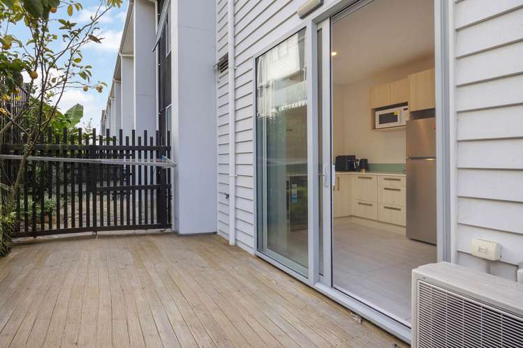 18 Ceramic Lane New Lynn_12