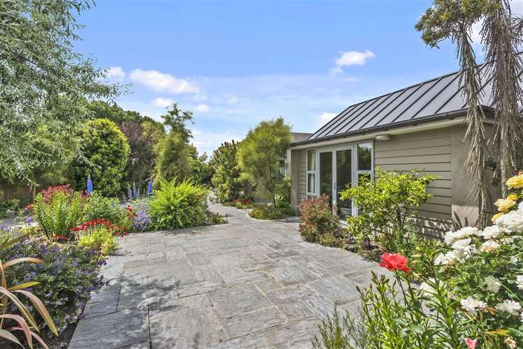 37 Chateau Drive Burnside_17