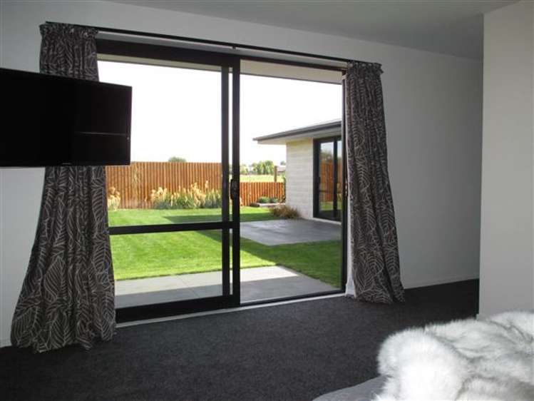 20 Russ Drive Lincoln_12