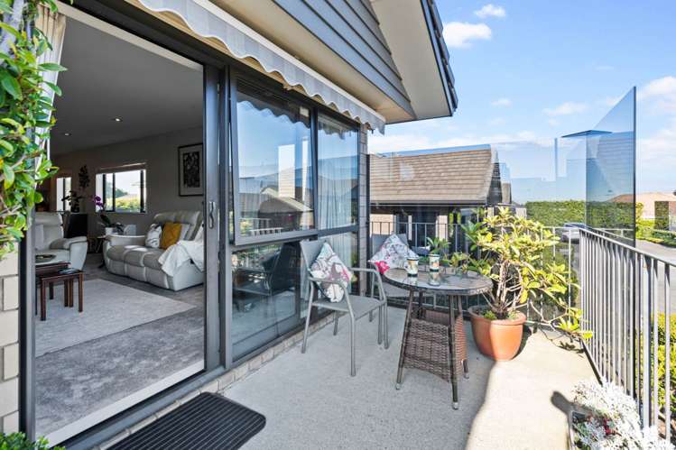 50 Royalle Mews Botany Downs_4