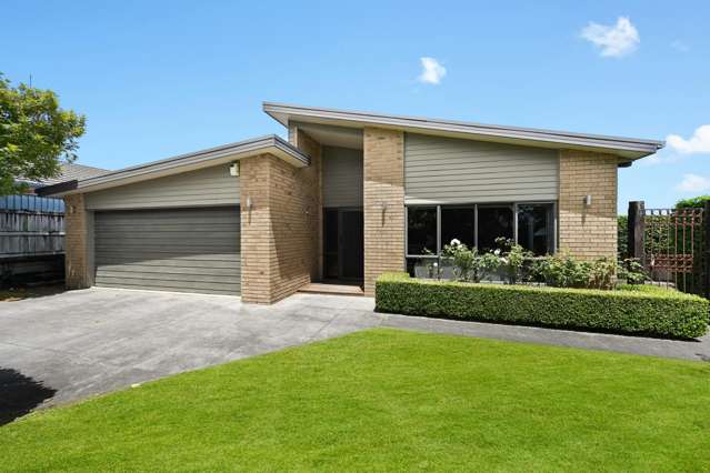 Very Stylish and 230 Sqm Family Home