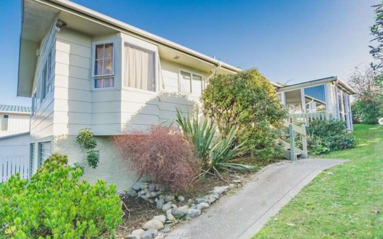 89 Hillcrest Road Raumati Beach_1