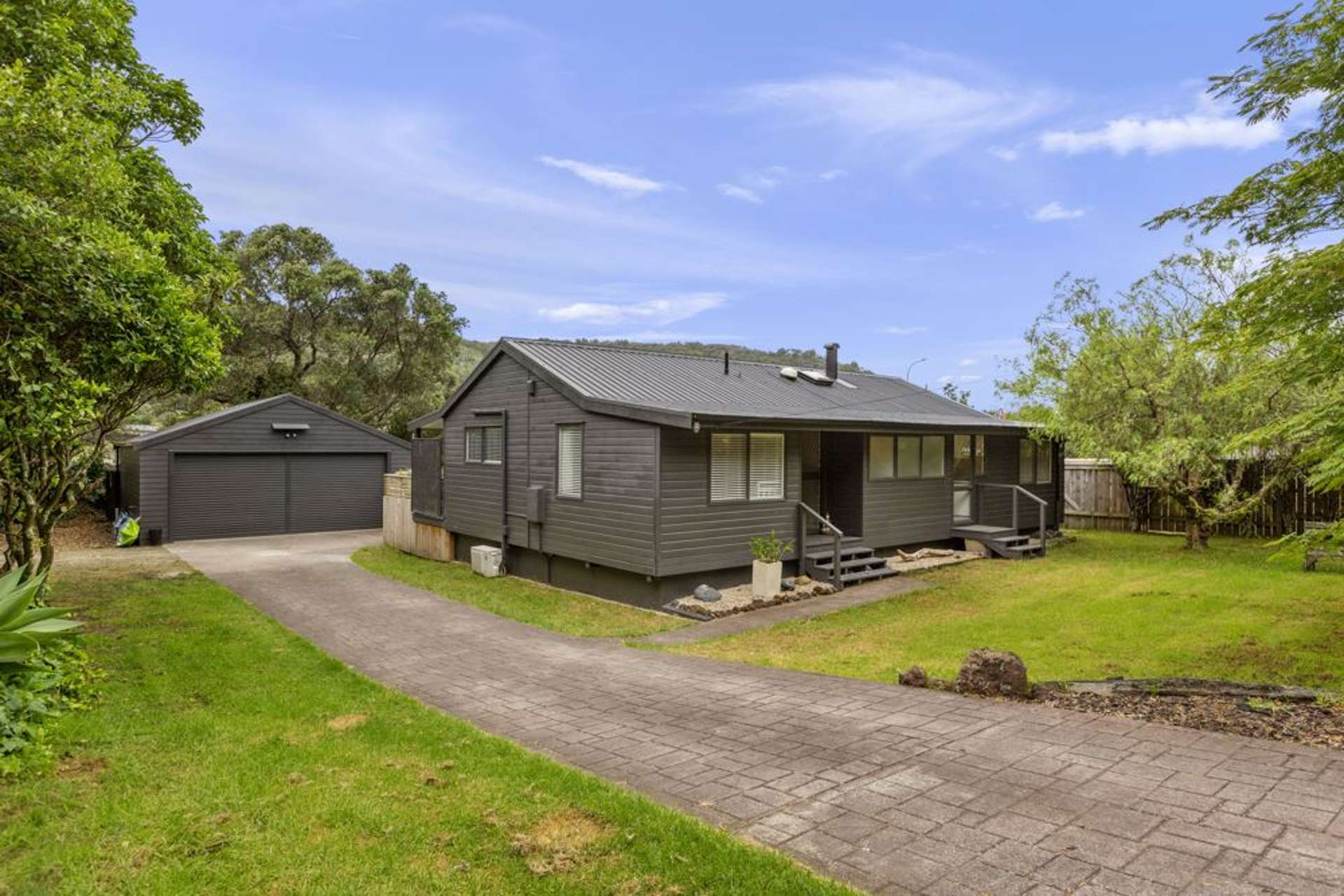 5 Weranui Road Waiwera_0