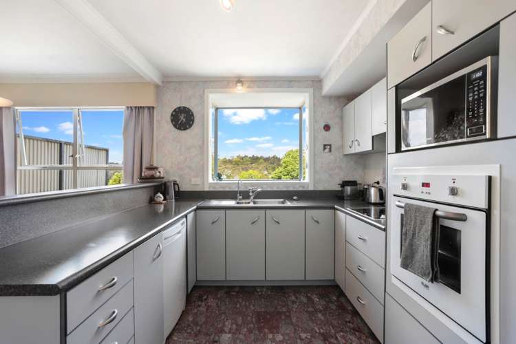 61 Daffodil Street Titirangi_9