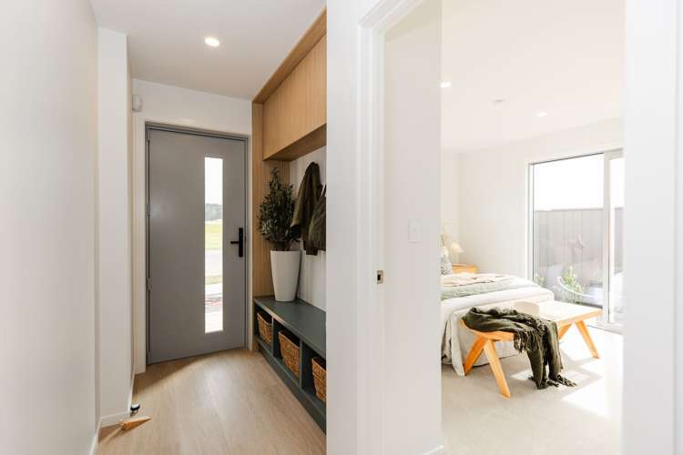 12 Windward Avenue_5
