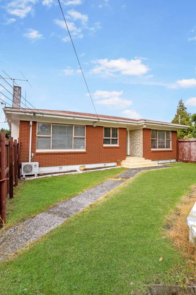 42 Landscape Road Papatoetoe_1