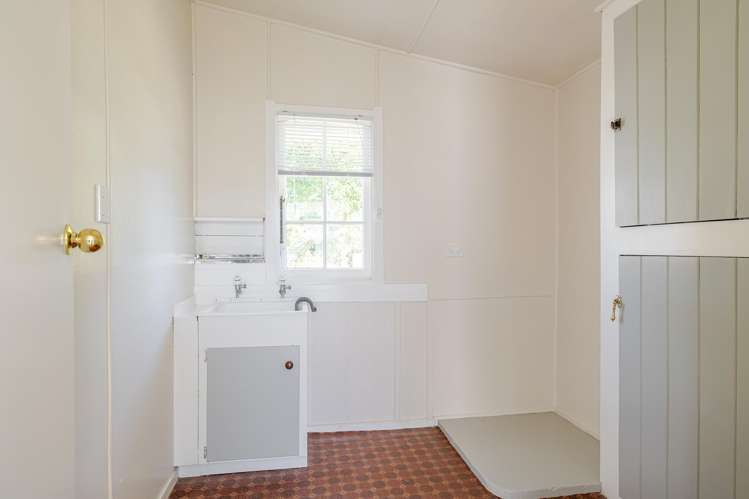 84 Warwick Street Feilding_14