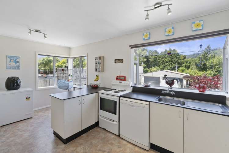 49 Stanley Street Wainuiomata_5