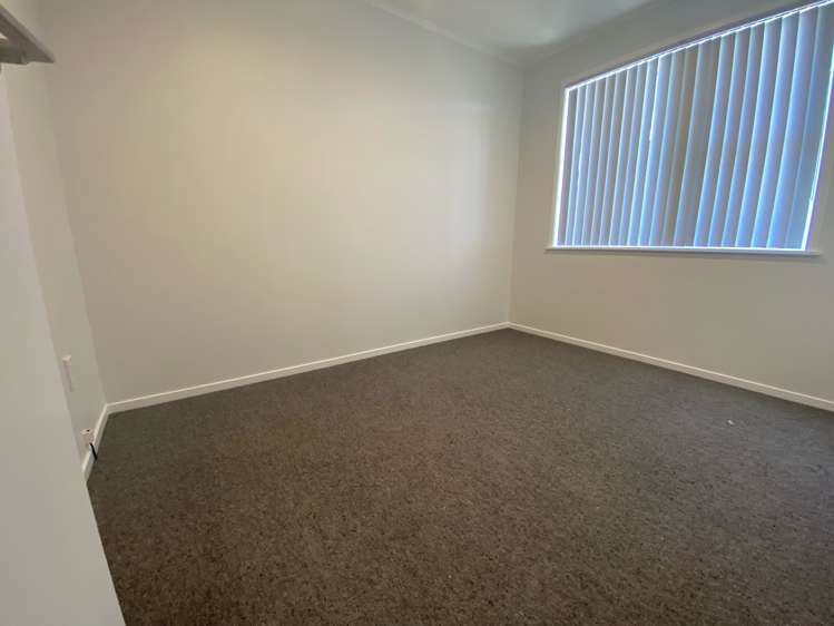 16 Rewarewa Road Te Atatu Peninsula_7