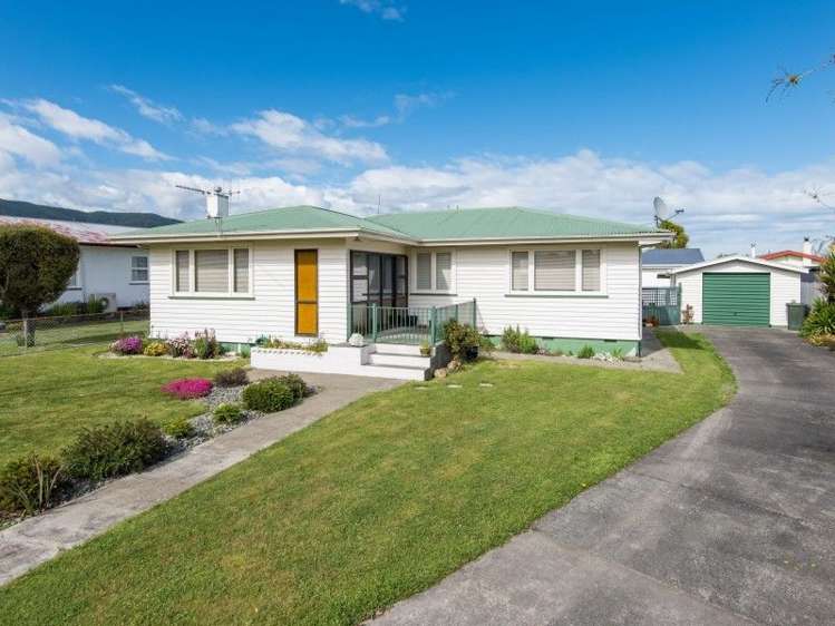 50 Tennyson Crescent Stoke_0