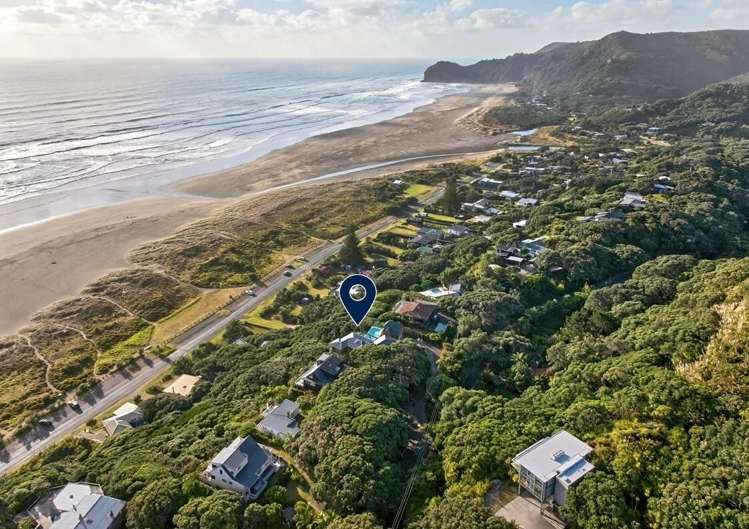 24 Garden Road Piha_33