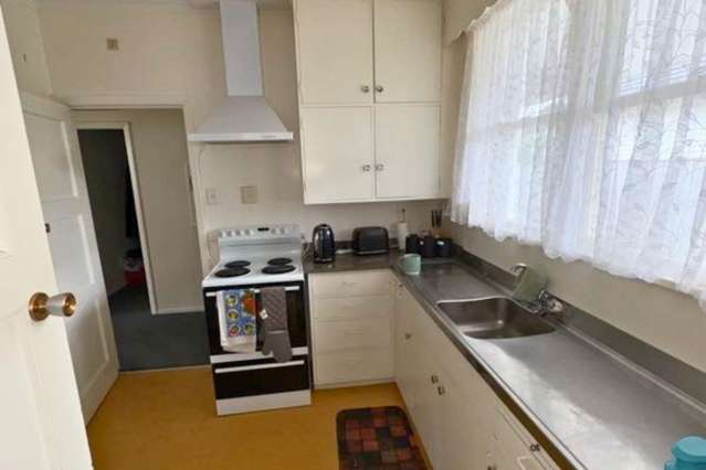 351 Oxford Street 10516_2