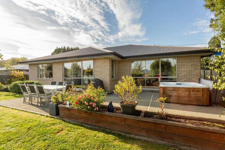 14 Magazine Road, Wingatui Mosgiel_1
